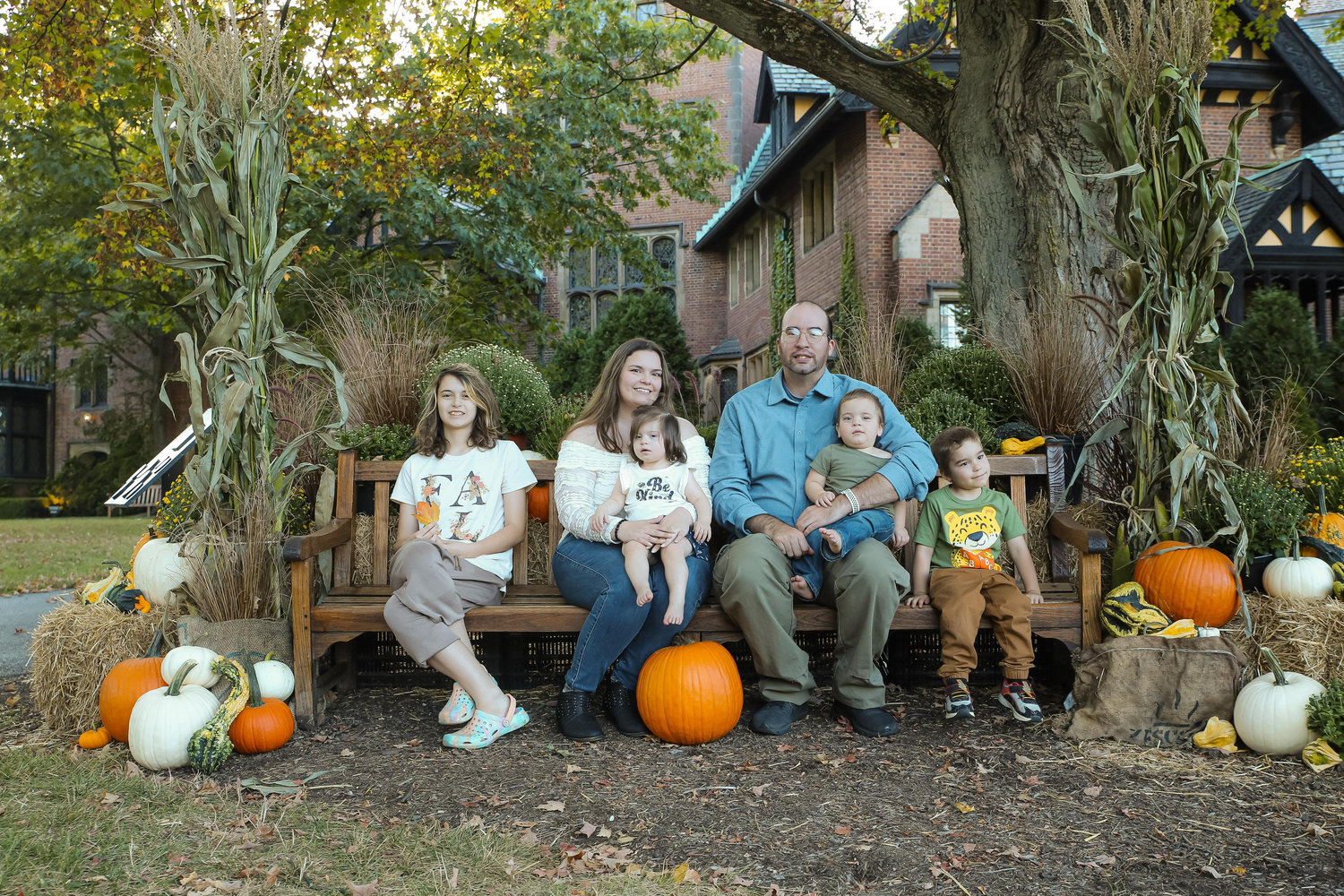 The Wedding Website of Zoelle Rowen and Robert White