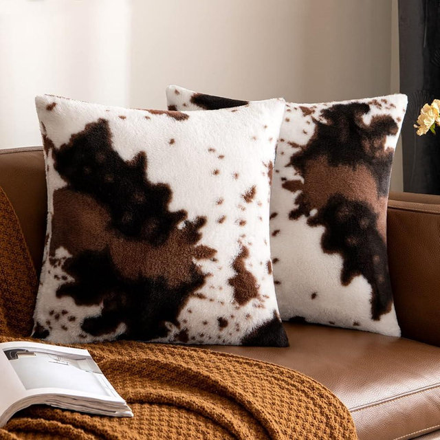 Woaboy Pack of 2 Luxury Faux Fur Throw Pillow Covers Cowhide Decorative Soft Fluffy Plush Couch Throws Brindle Cushion Covers for Winter Couch Living Room Sofa Bedroom 20x20 Inch