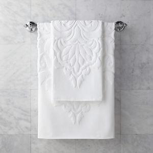 Frontgate Resort Sculpted HandTowels in White