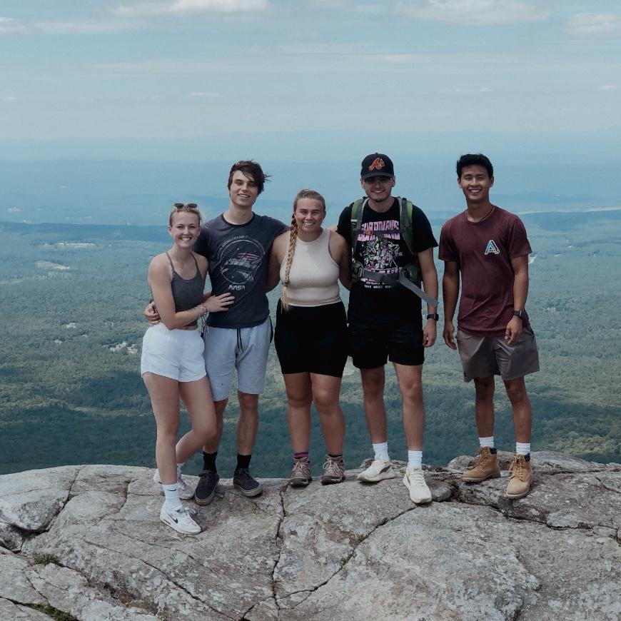We hiked a mountain in NH!