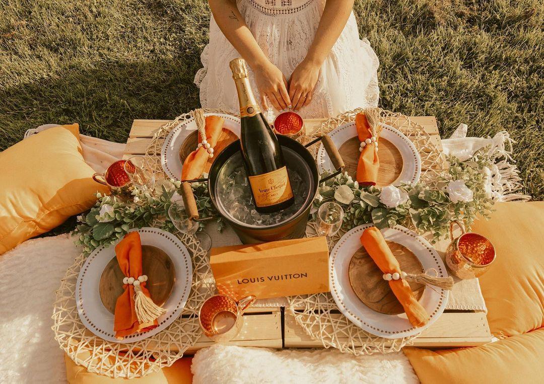 The Wedding Website of Melissa Teixeira and Nassive Palmer