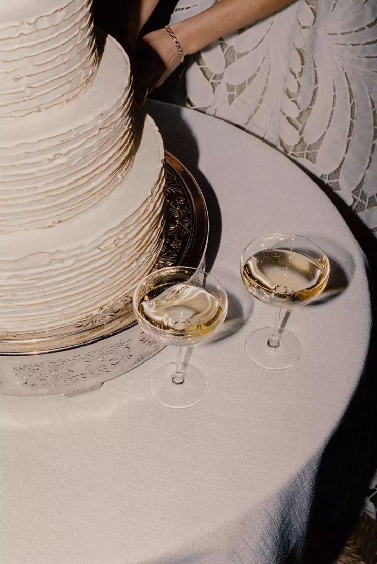 The Wedding Website of Flori Coronado and Grant Jux