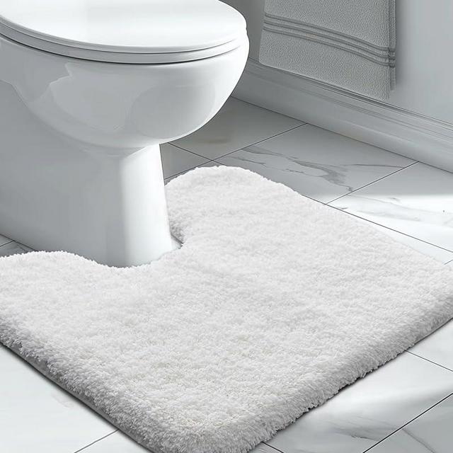 Disolla White Toilet Rug 22x24 Non Slip Fluffy Toilet Floor Mat U Shaped Washable Bathroom Contour Rug for Toilet Absorbent Shaggy Toilet Foot Rug