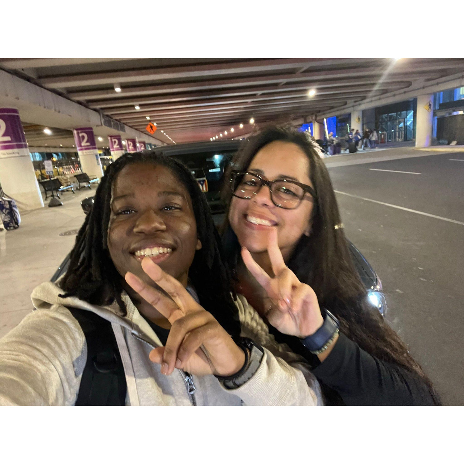 After some poor planning on Sierra's part, she decided to run through the Charlotte airport to get to spend 5 more mins with Denisse before flying back to California. Charlotte, NC