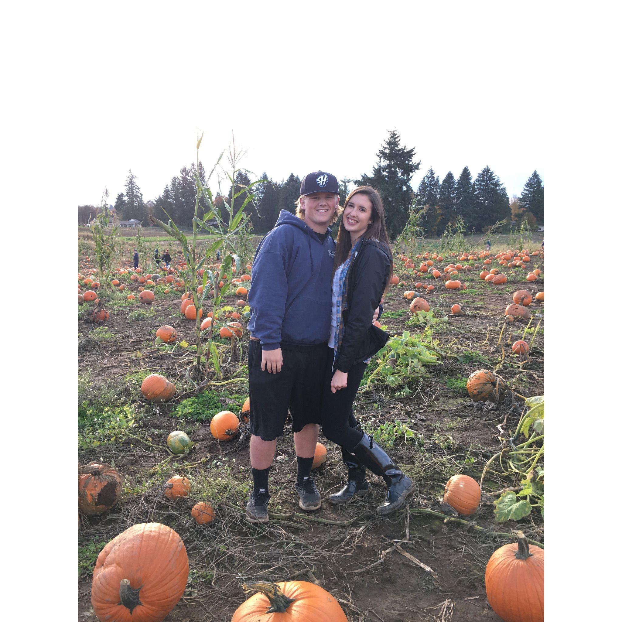 First date at the pumpkin patch