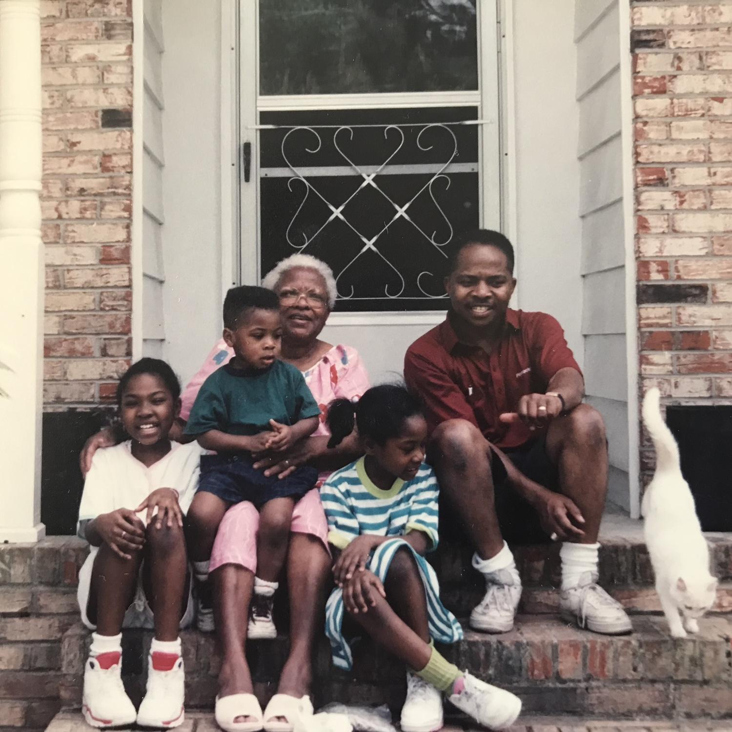 Benji’s paternal grandma, siblings and dad - 1990s