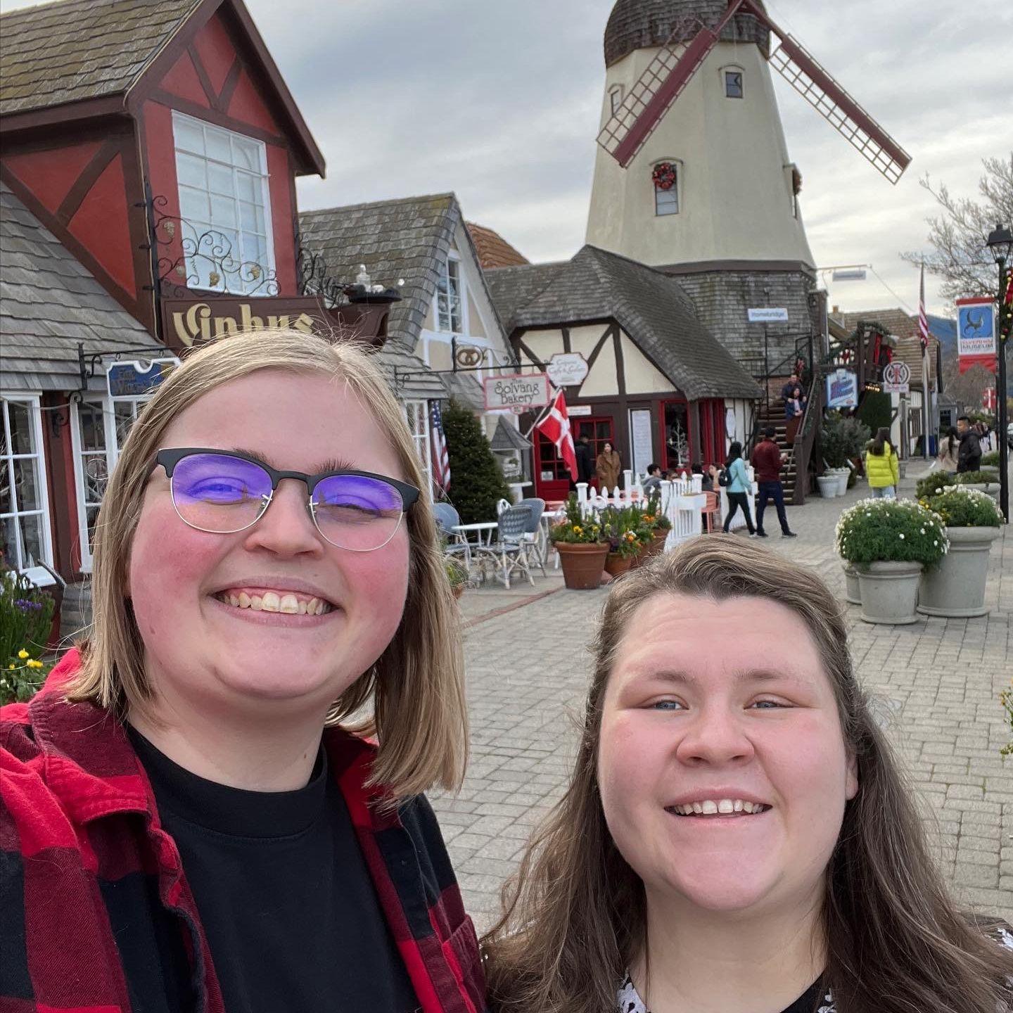 Visiting Salvang, CA, one of Hannah’s favorite side quest towns to visit when the pair travel to Noelle’s family in Santa Maria. It’s one if the cutest little Danish towns!
