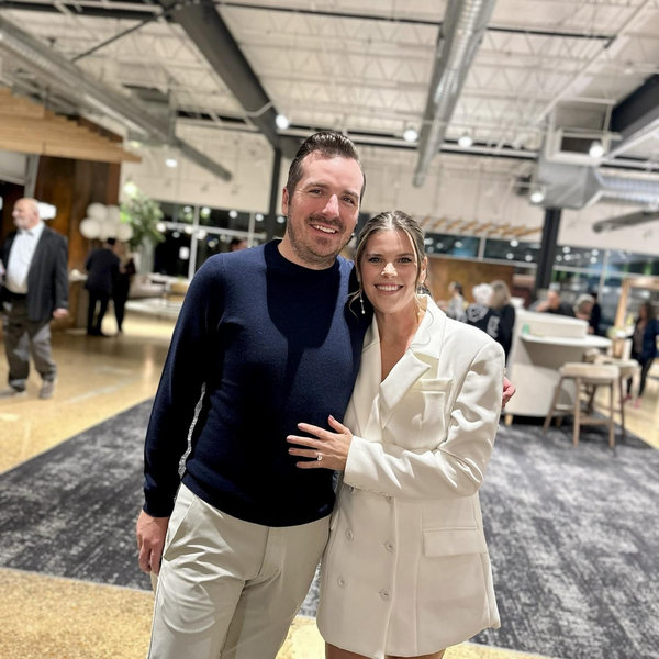 Elliott Casas Thompson and Taylor Lightner's Wedding Website