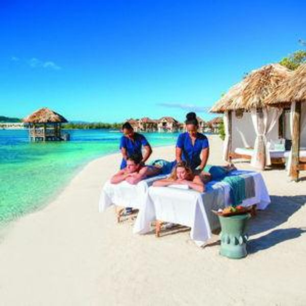 Couples Spa Treatment by the Ocean