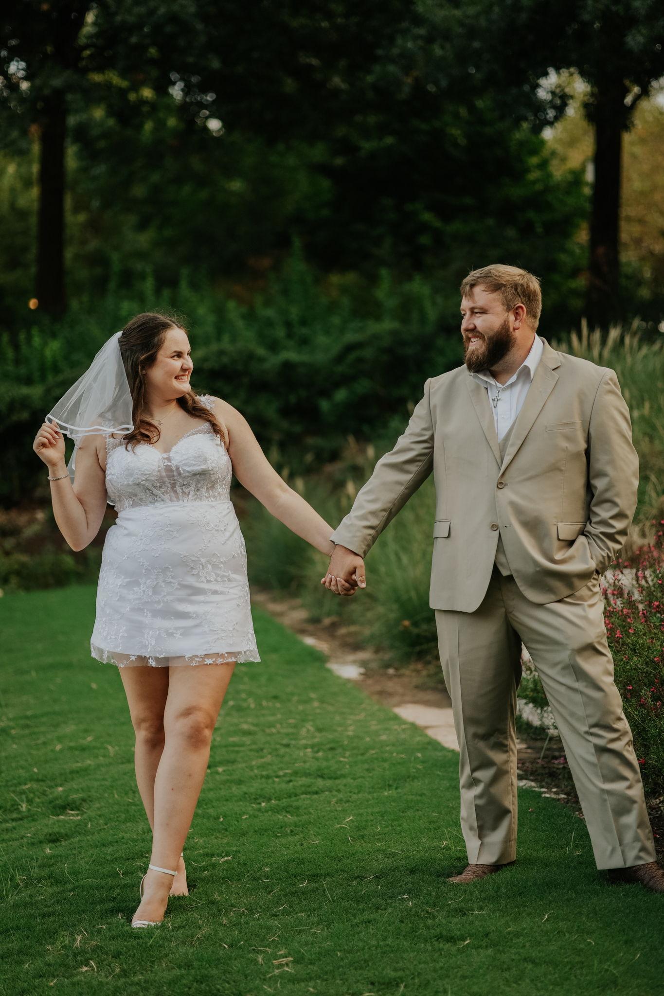 The Wedding Website of Chrissy Benton and Justin Ergang