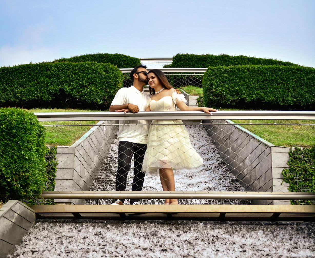 The Wedding Website of Monisha Khoja and Sohil Kalwani