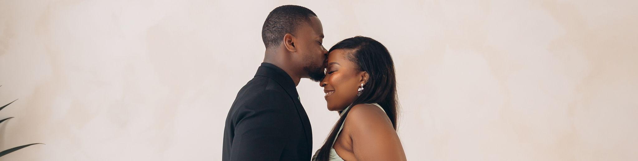 The Wedding Website of Seyi Bakare and Doyinsola Afolabi