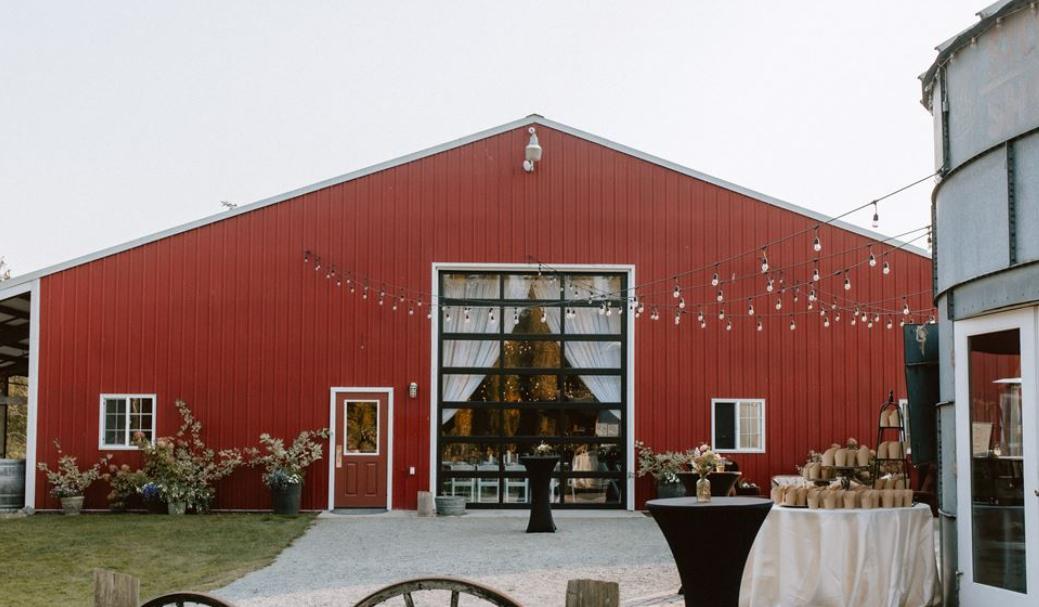 The Wedding Website of Sydney Martinez and Trent Martindale