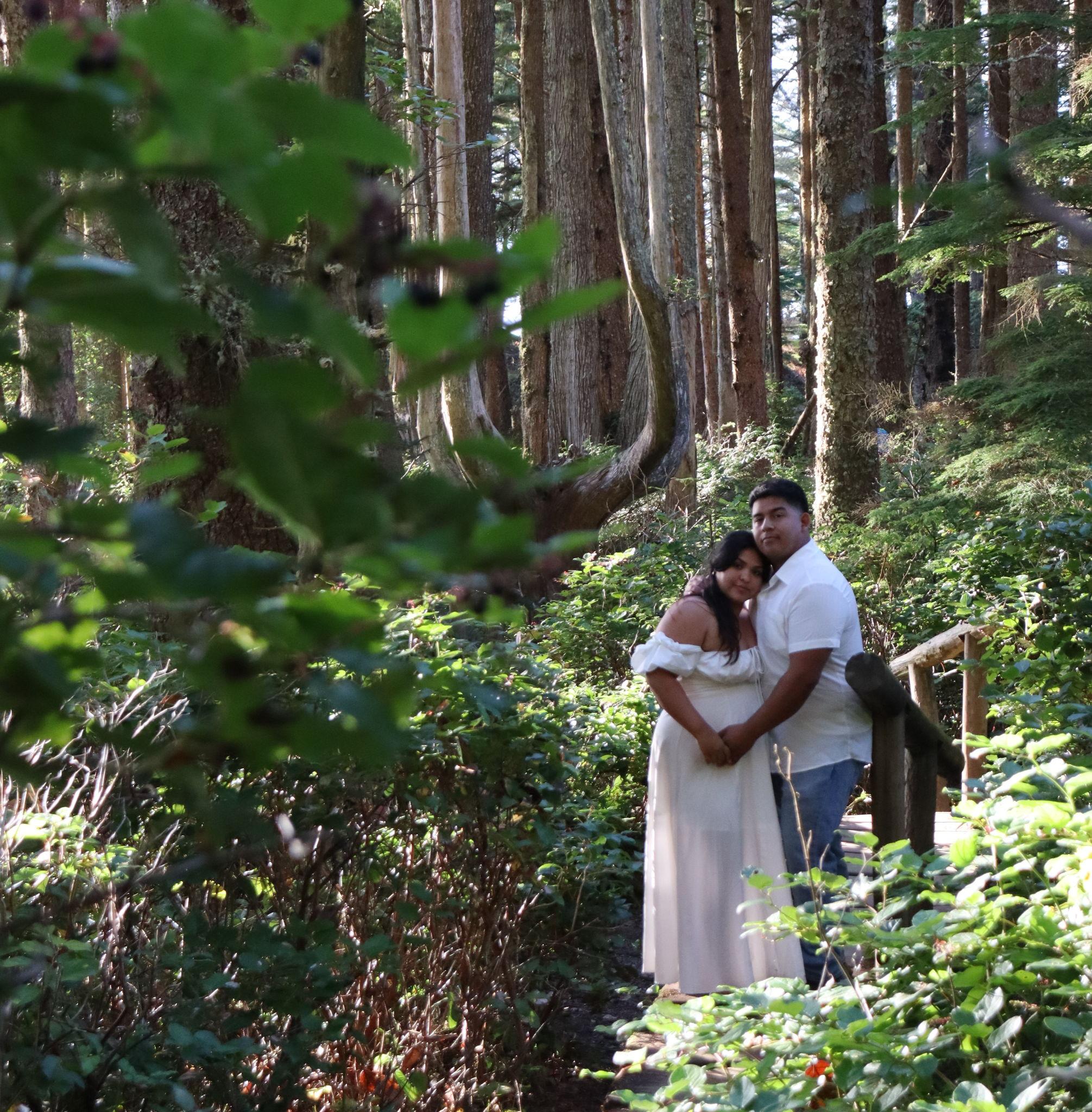 The Wedding Website of Isabella Santamaria and Joshua Rangel