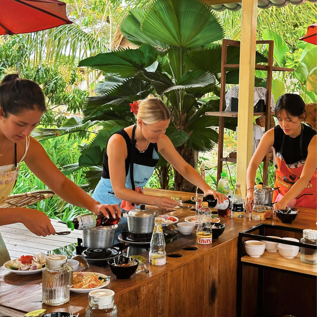 Thai Cooking Class on Honeymoon for 2