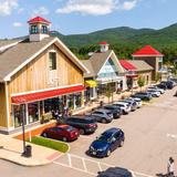 Settlers Green Outlet Village
