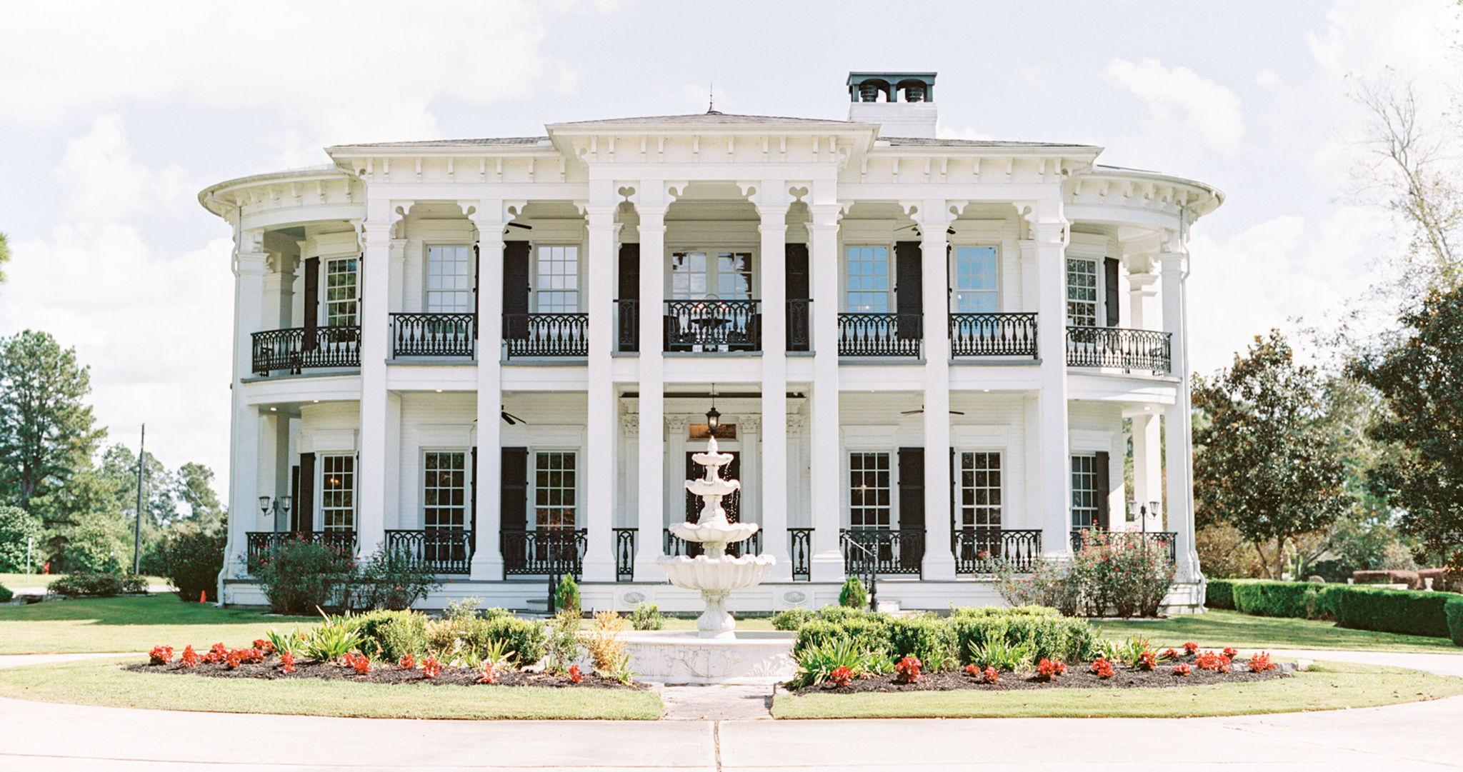 The Wedding Website of Maggie Cox and Gavin Witten