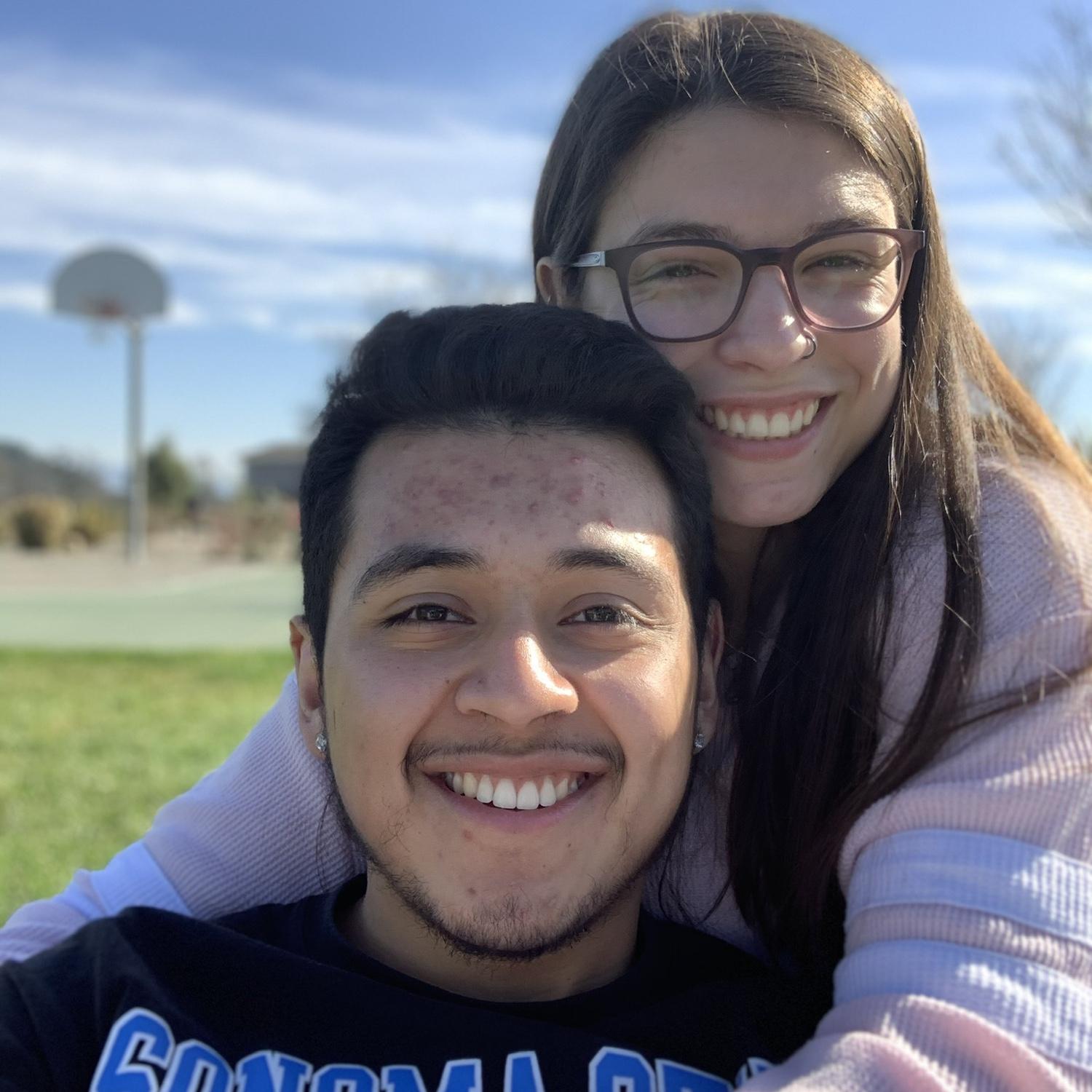 We love our picnics💗but we’ll never give up our favorite spot☺️