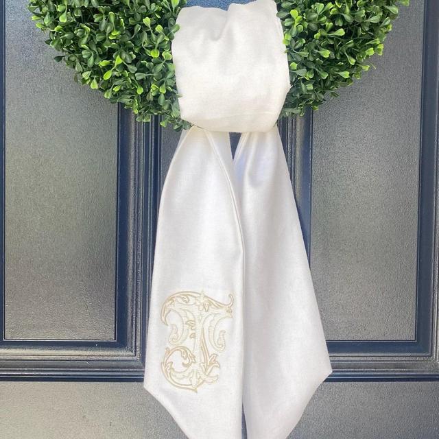Wreath Sash, Boxwood Wreath Embroidered...