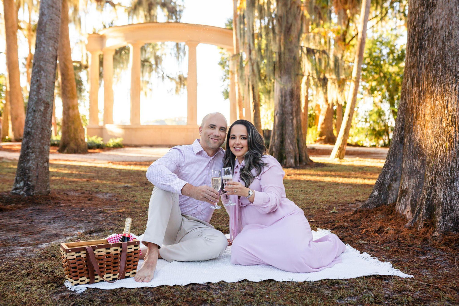 The Wedding Website of Laura Rosa Espinosa and Ivan Cuevas Ruiz
