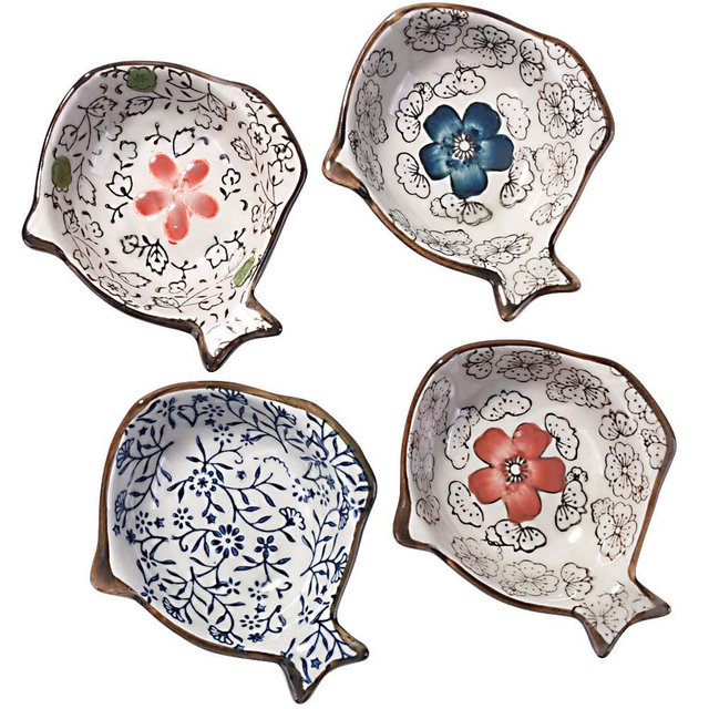 Cerficer Japanese Soy Sauce Dish Set of 4 Fish Shaped Ceramic Sushi Dishes Dipping Bowls