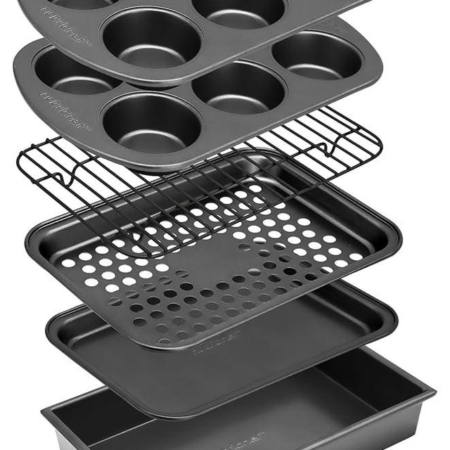 NutriChef 6-Piece Toaster Oven Bakeware Set, Compact Non-Stick Stackable Baking Pan Set with Muffin Pans, Roasting Tray & Baking Sheets, Durable Stain-Resistant Carbon Steel Design for Toaster Ovens