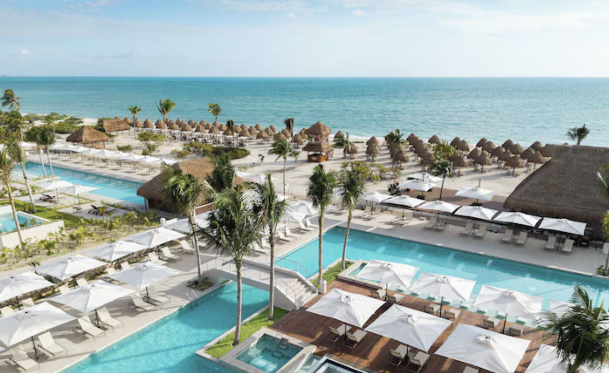 The Wedding Website of Yar M and Liz P