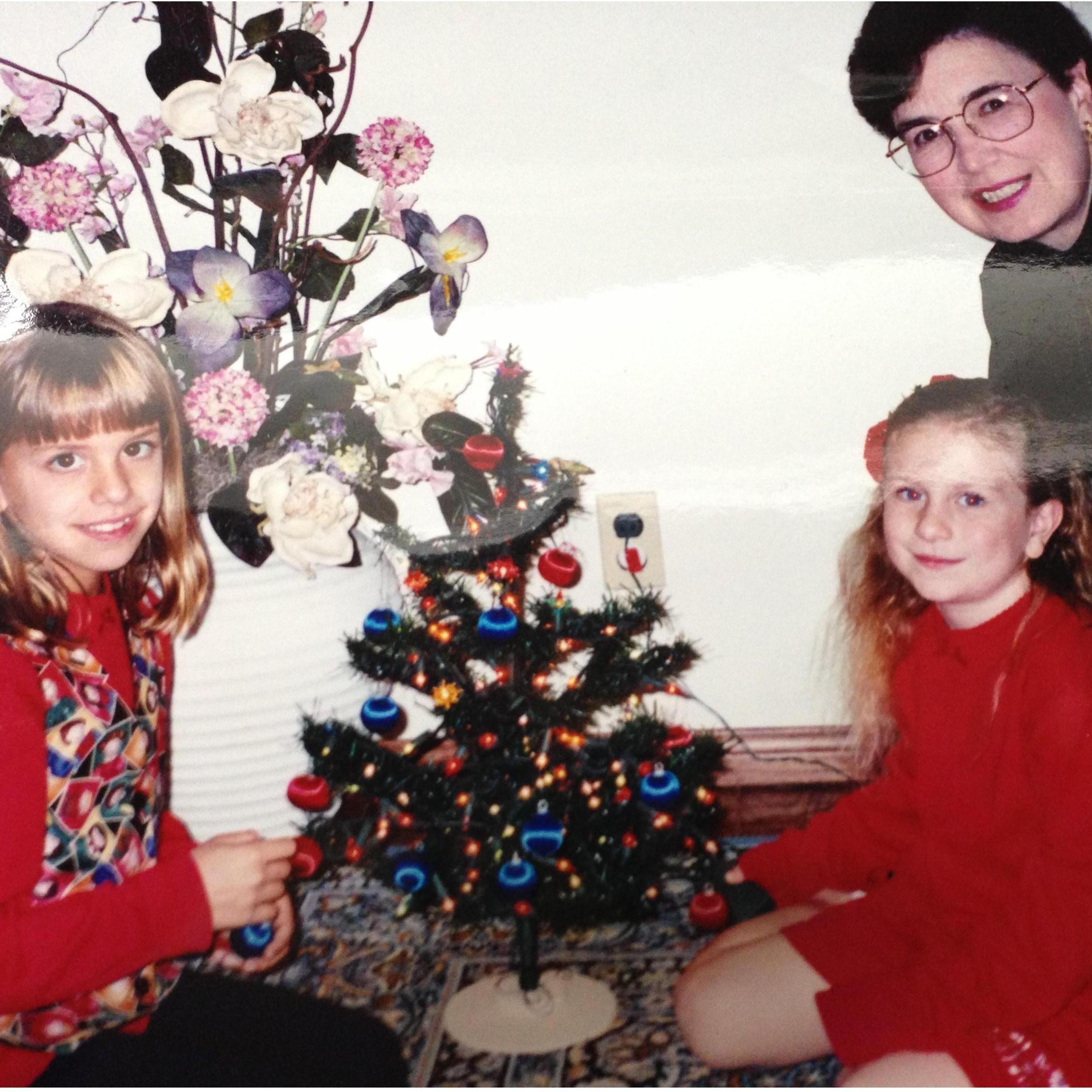 Megan, Lesley & Grammie on Christmas Day 🎄
