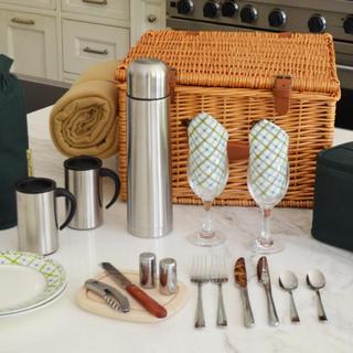 2-Person English Style Willow Picnic Hamper with Blanket & Coffee Set