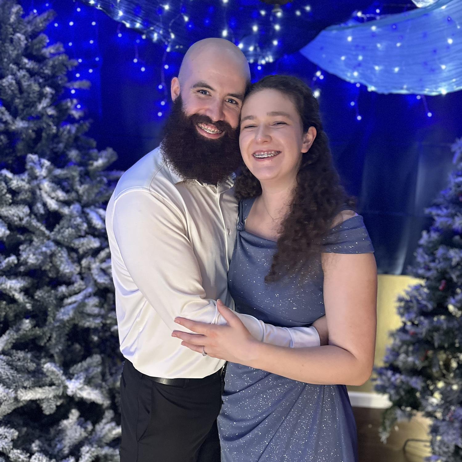 Inspired by the Yule Ball, Daniel transformed Delaney’s living room while she was at work. With clever misdirection and careful planning, he surprised her with the most enchanting proposal! 2024