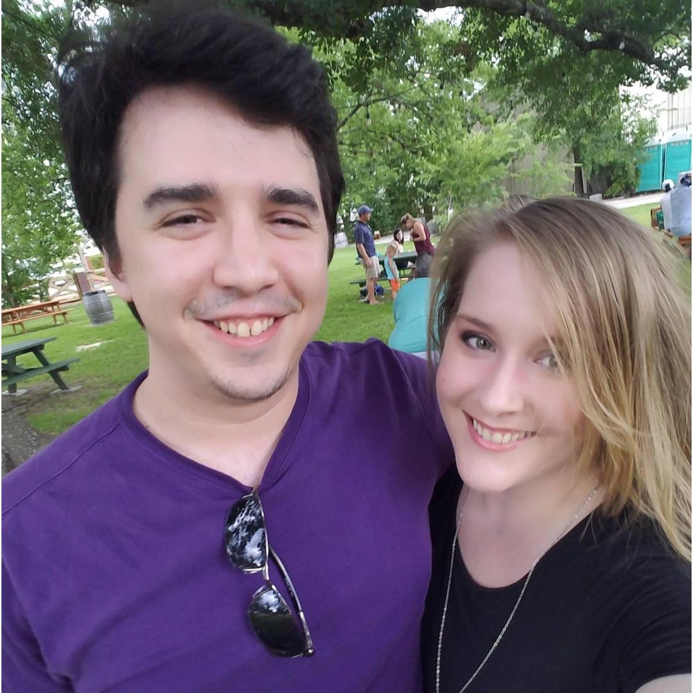 Emmalee Cochrane and Joshua Zinn's Wedding Website, image size:1000x1000