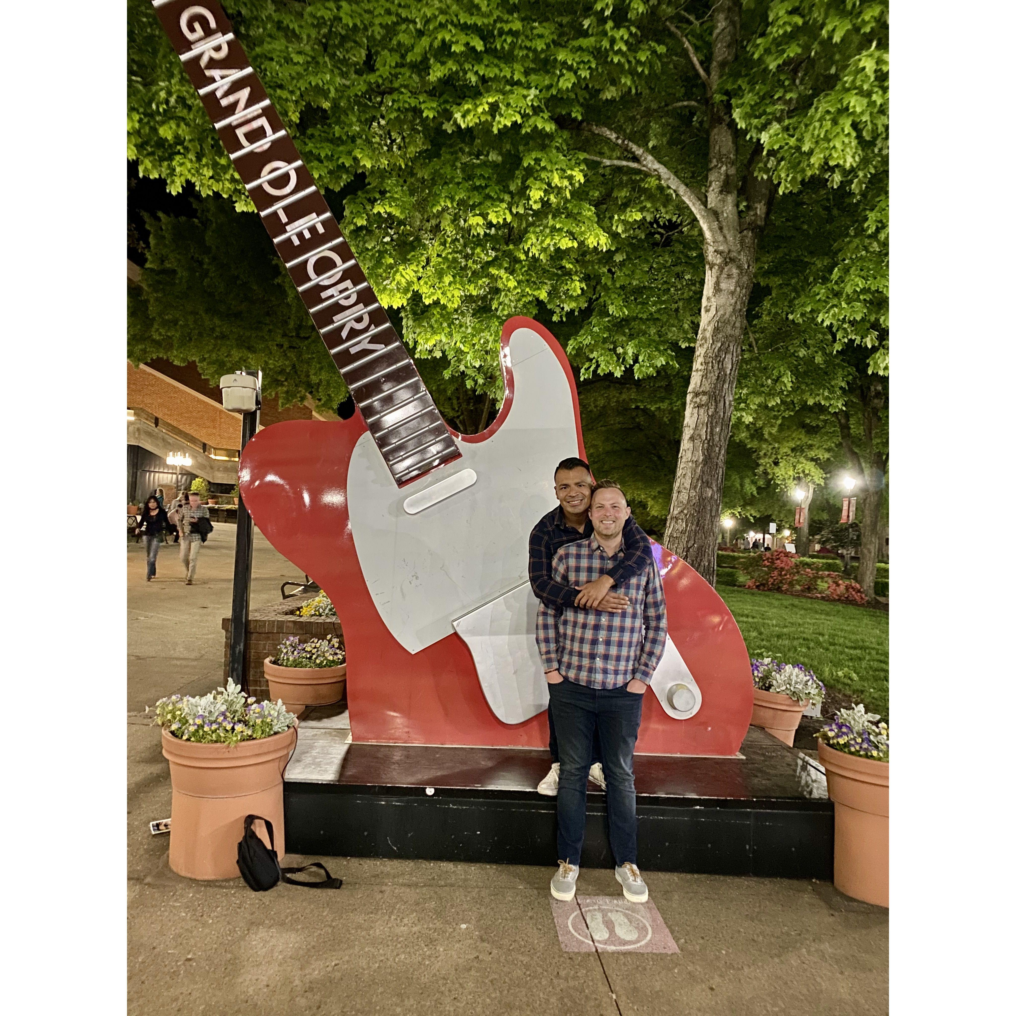 "I'll take a beer, and a shot of Jack ma'am", Grand ole' Opry, Nashville