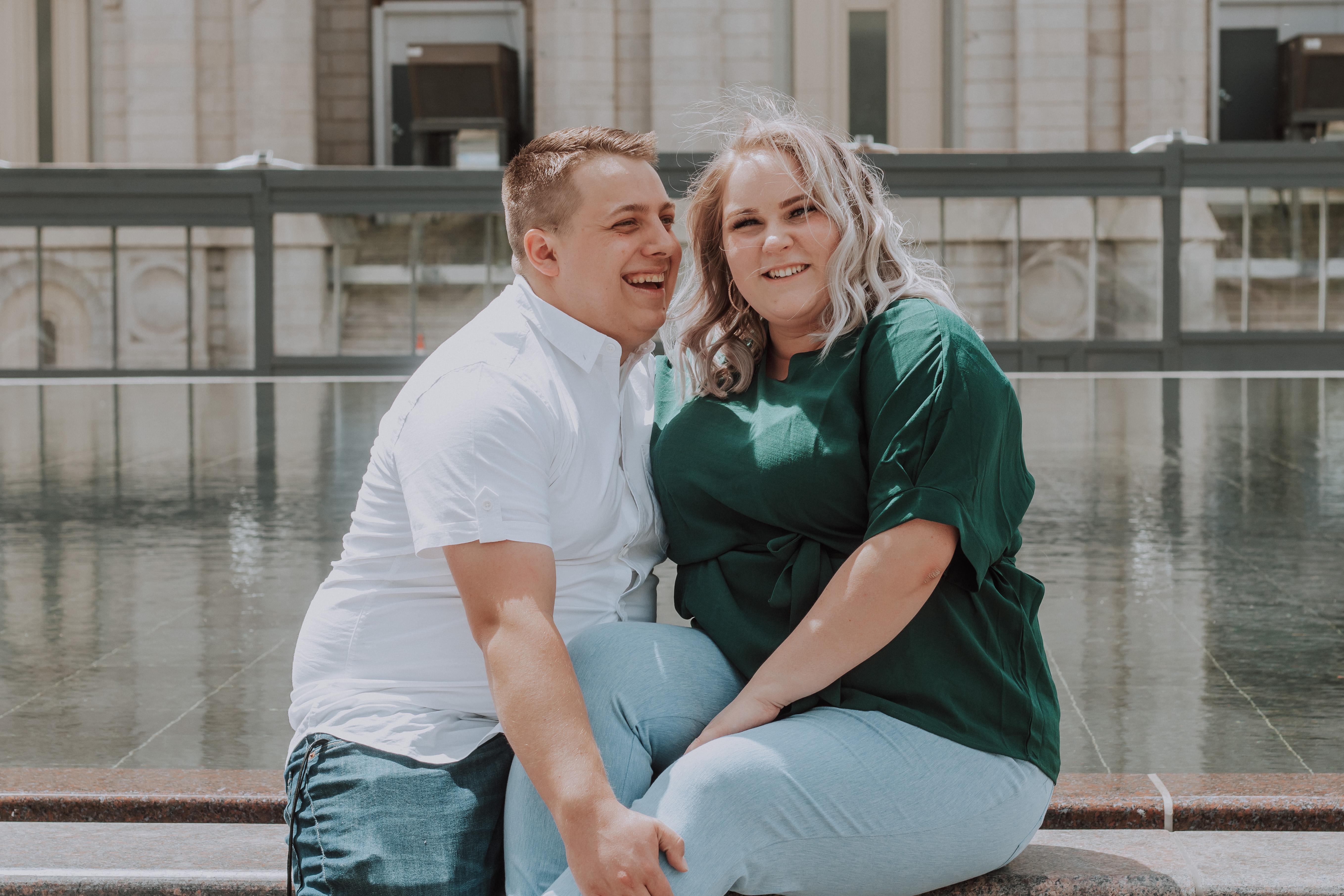The Wedding Website of Mackinzie Roberts and Addison Knight