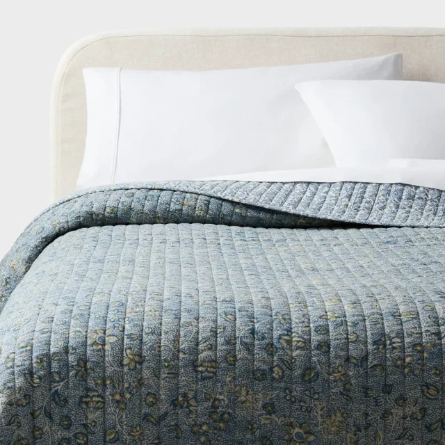 King Printed Floral Gauze Reversible Quilt Blue - Threshold™