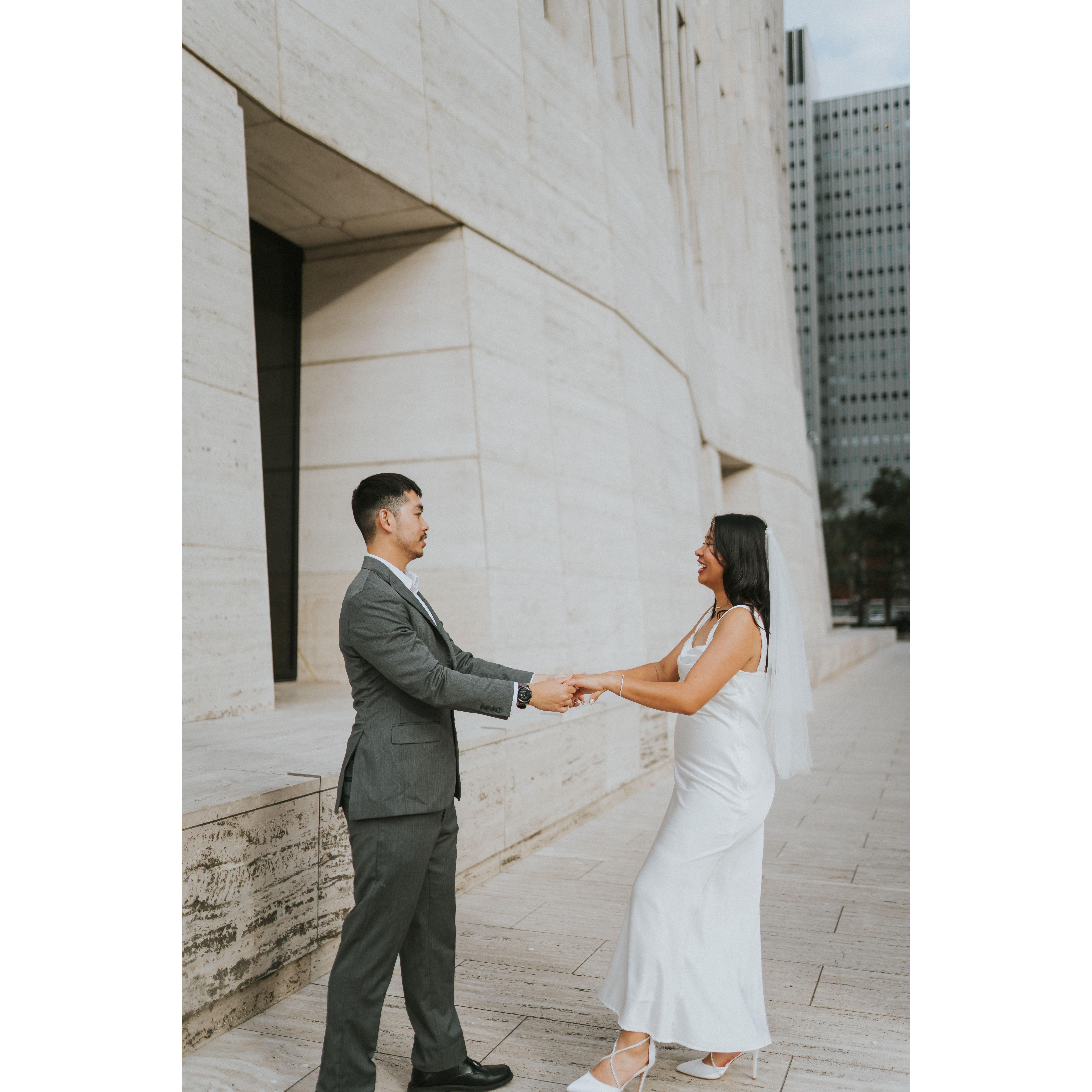 Engagement pictures in Downtown Houston