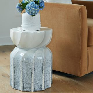 Michamere Stool
