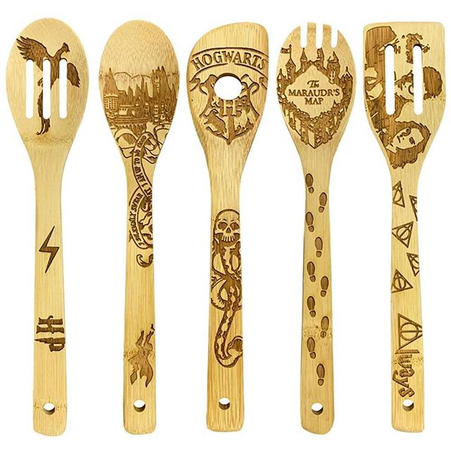 3D Embossing and Engraved Patterns Slotted Wooden Spoons For Cooking Kitchen Gifts For Mother's Day Halloween Thanksgiving Christmas 5 Pieces Utensil Set