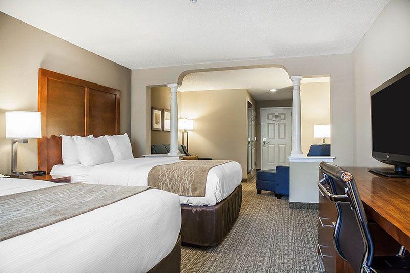 The Wedding Website of Jack Somers and Celia Fogarty