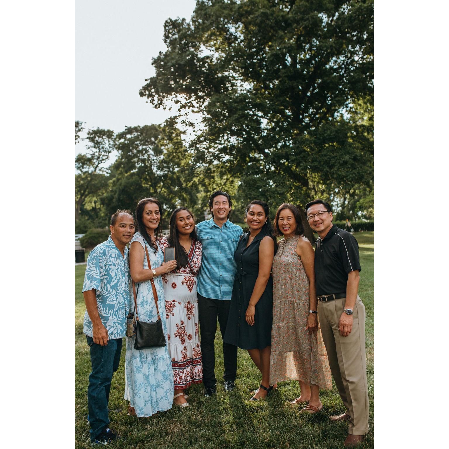 Happy that some of the family could make it. 
peep, Taega on the phone ;]