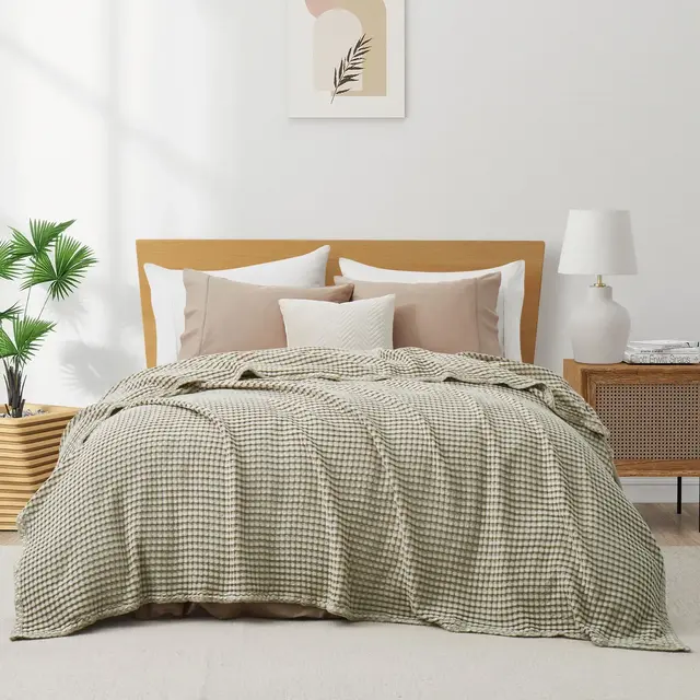 Puredown Organic Cotton Soft Lightweight Waffle Weave Bed Blanket, Breathable Textured Blanket for All Season, 108" x 90"