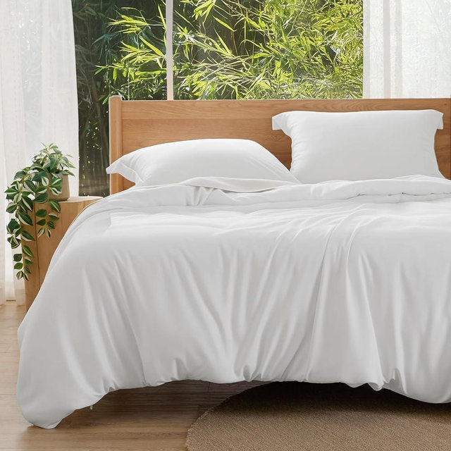 Bedsure 100% Bamboo Duvet Cover King Size - Lightweight Silky Cooling Rayon Derived from Bamboo Comforter Cover Set for Hot Sleepers, Breathable & Moisture-Wicking Bedding Set, White
