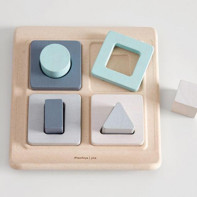 Plan Toys x pbk Shape Sorter
