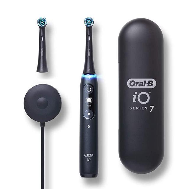 Oral-B iO Series 7 Electric Toothbrush With 2 Brush Heads, Black Onyx