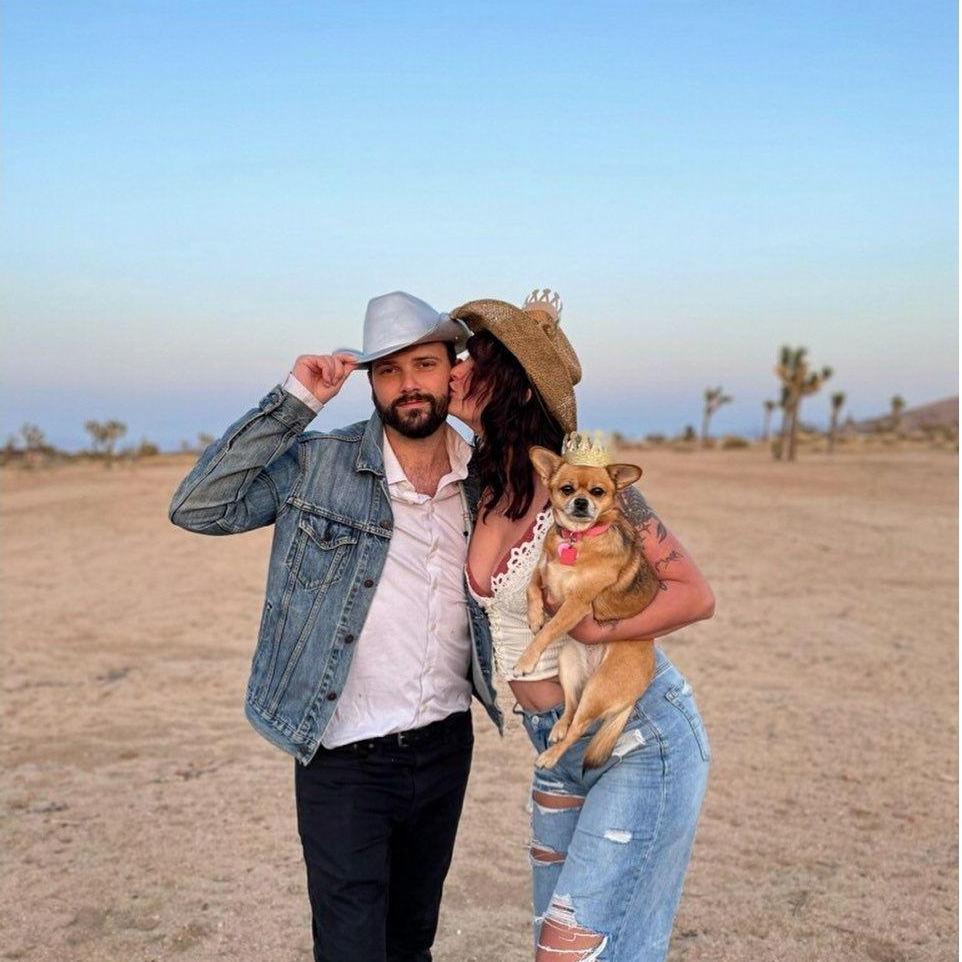 Yeehaw for Aunty Heehaw!! (Heather's birthday celebration in Joshua Tree)
March 2021
