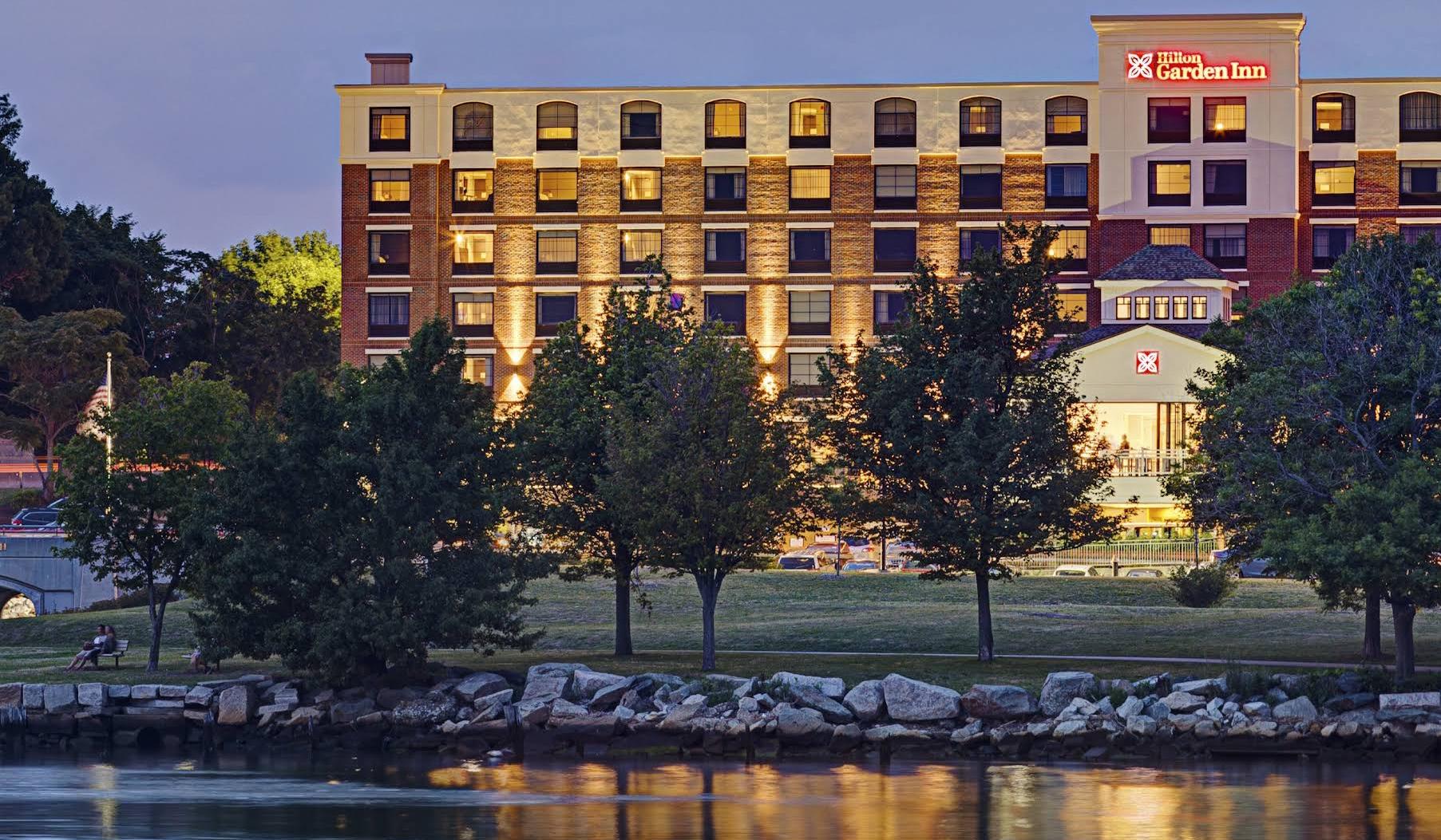 The Wedding Website of Chris Schmidt and Eve Lowen