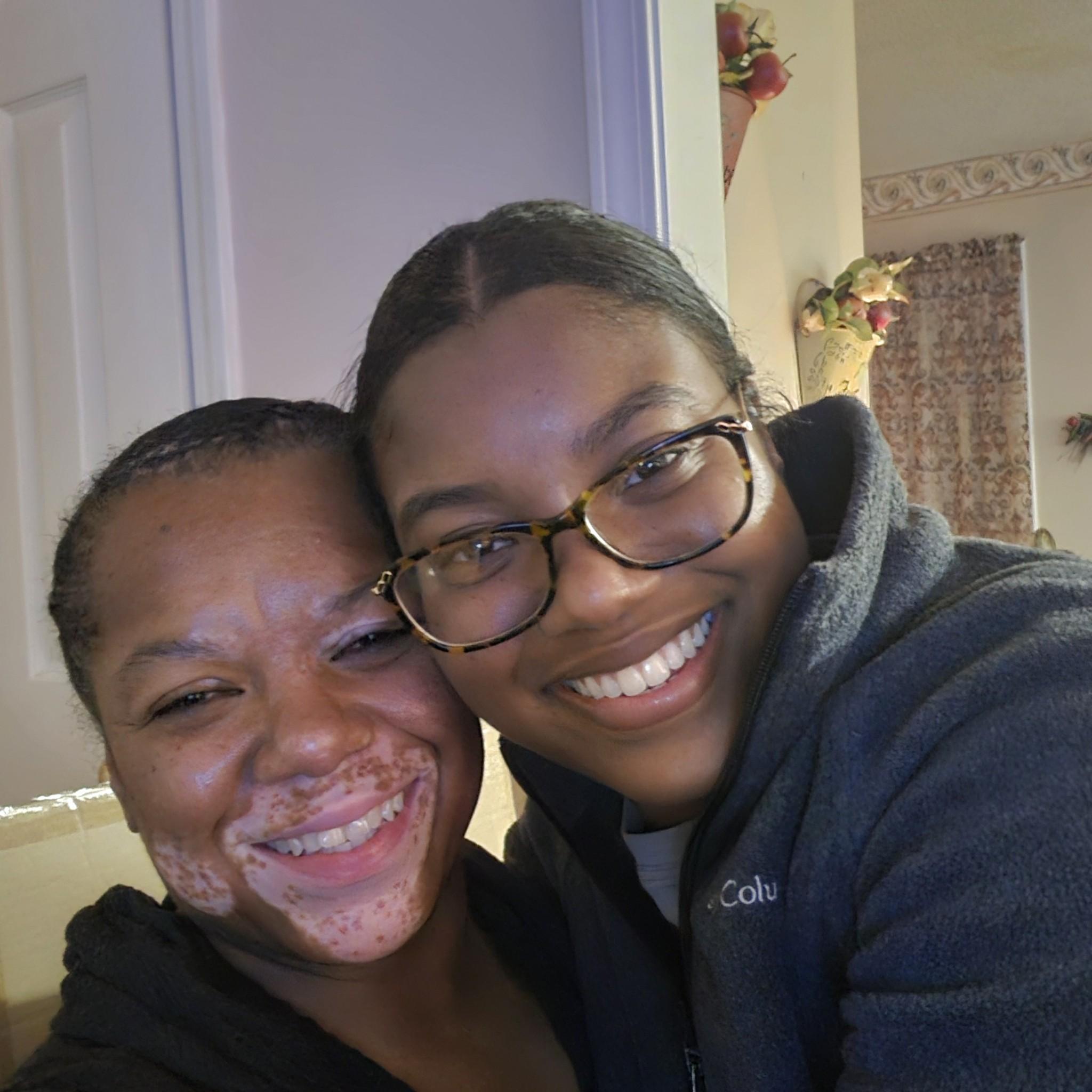 Takisha and Destini capture a "mommy and daughter" moment!