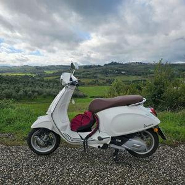 Vespa Tour in Tuscany