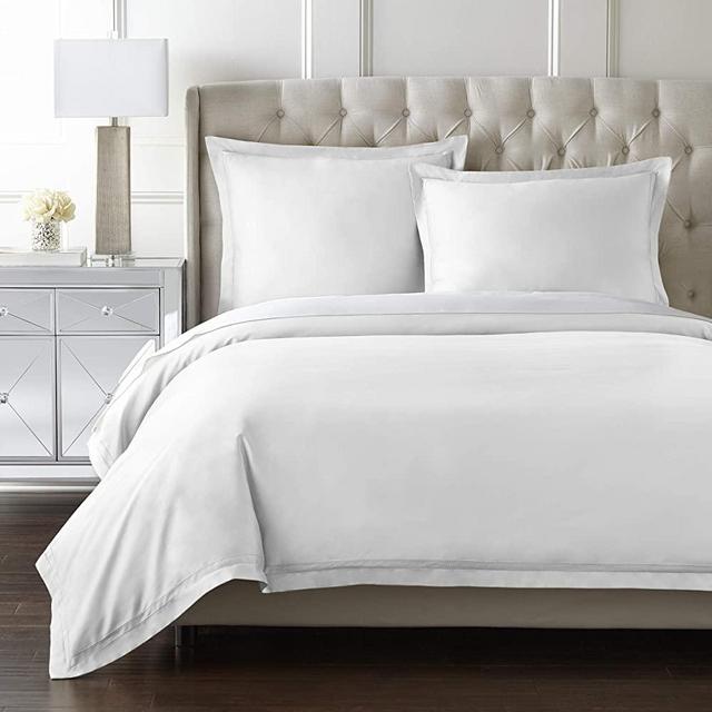 Luxury Duvet Cover Set | 100% Certified Egyptian Cotton | Cool, Breathable, Ultra Soft | Double Hem-Stitched | Sateen Weave | Hidden Zipper Closure | Comforter Cover and 2 Pillow Shams (White, Queen)
