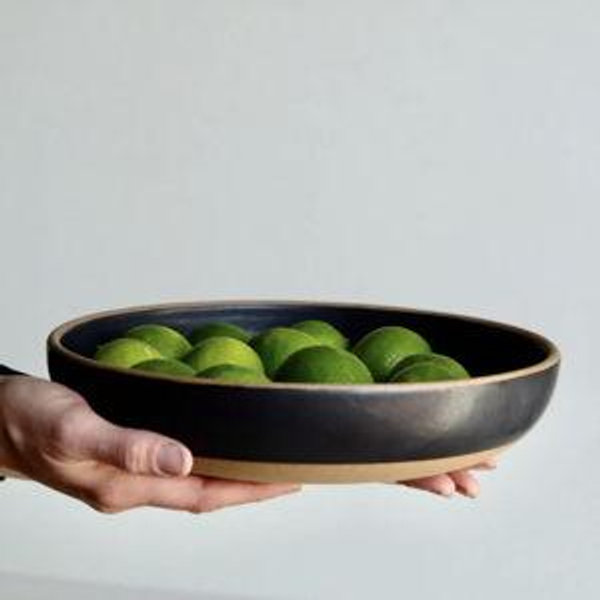 Medium Serving Dish (Black) | Wolf Ceramics