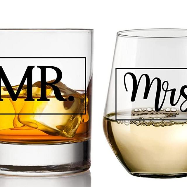 Rtteri 14 Pieces Wedding Gifts for Couple Mr and Mrs Honeymoon Gifts Bride  and Groom Gifts Include Wedding Towels 20 oz Wine Tumbler Hat Passport